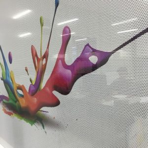 impression adhésif microperforé pour vitrine ou parebrise