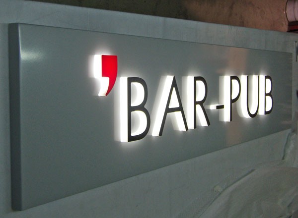 letttres-eclaire_roddesigner lettres 3d retroeclairées pour enseigne ou marque